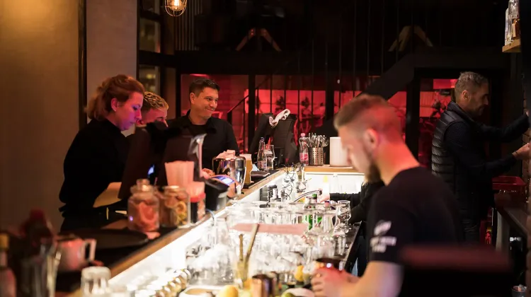 localbar.jpg
